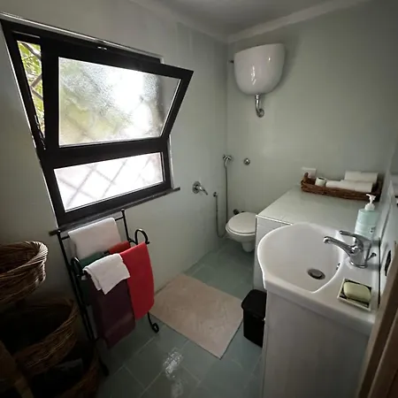 Camera Con Bagno In E Piscina In Comune Kır Evi Torre del Greco